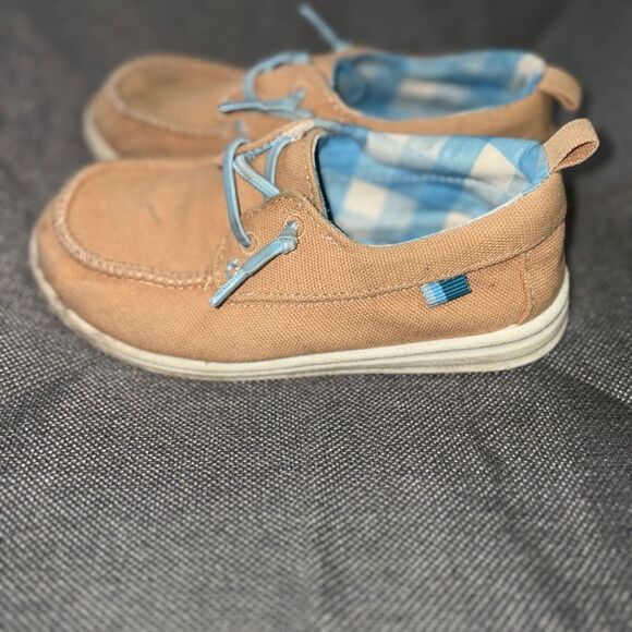 Little boy, size 11 cat & jack tan “hey dude like shoe”-some markings - Picture 3 of 7